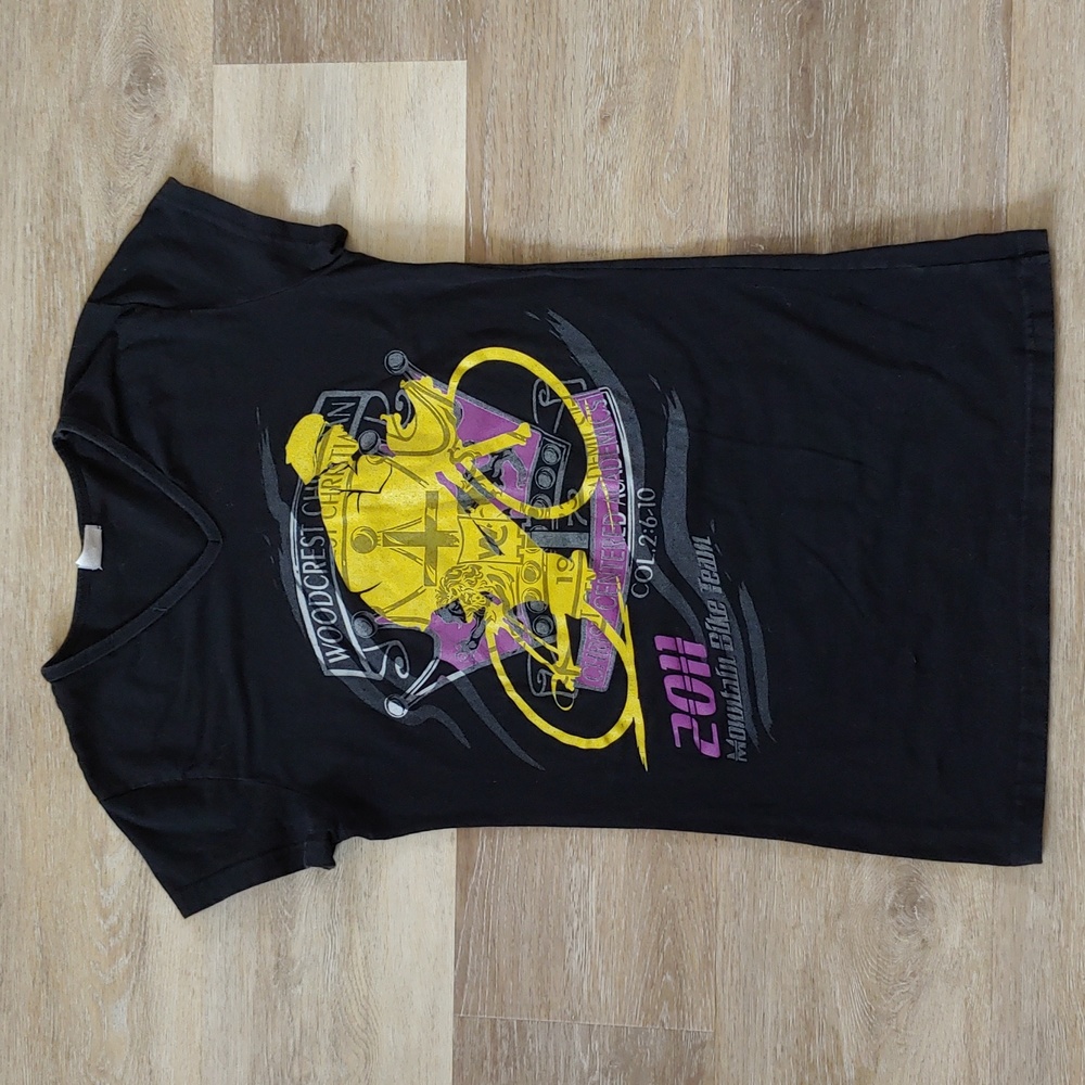 Woodcrest Christian 2011 Mountain Bike Team Women's T-Shirt Size L